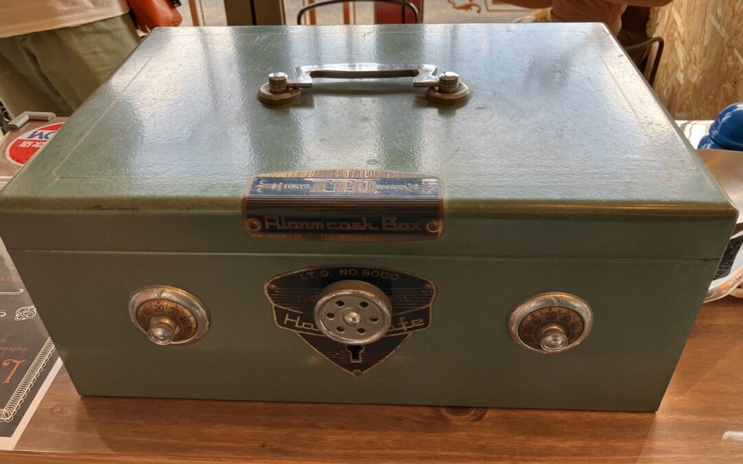 手提げ金庫も秒で開けます✨